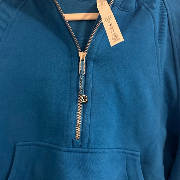 lululemon athletica Vibrant Blue Scuba Zip - Picture 3 of 5